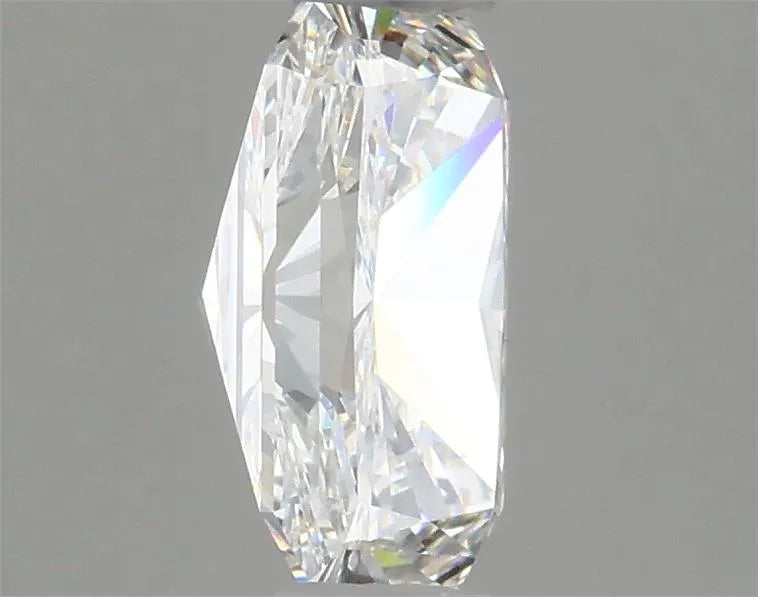 1.9 Carats RADIANT Diamond