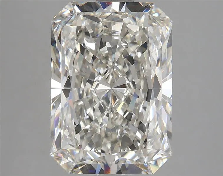 4.32 Carats RADIANT Diamond